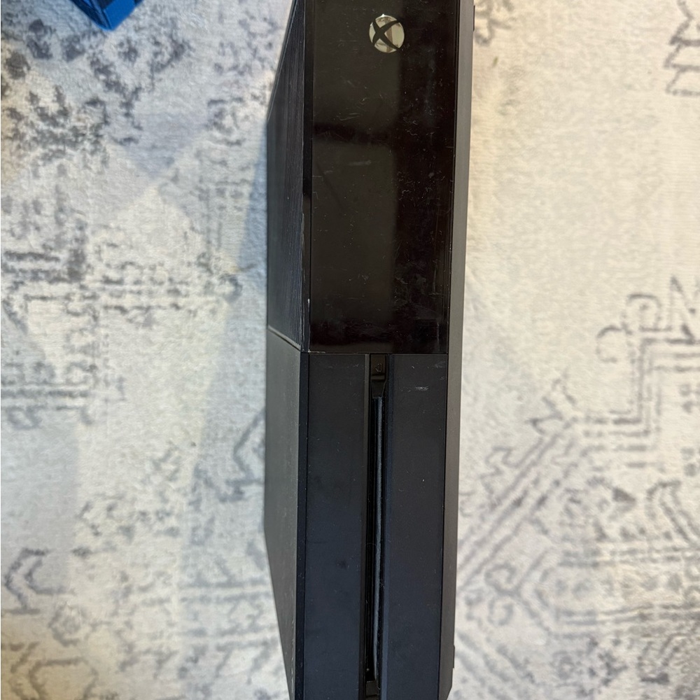 Xbox 360 - Picture 3 of 5